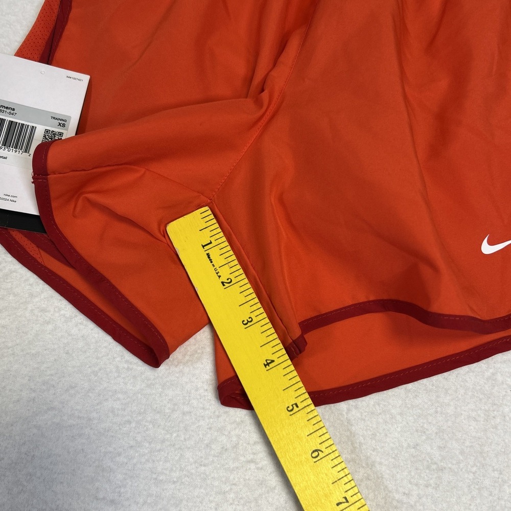 Nike Dri-Fit Womens Large Tempo Mid-Rise Lined Running Shorts Red 848196-696 - Picture 4 of 7